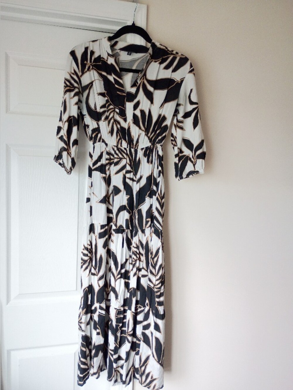 Cassees Printed Black Brown and White Maxi Dress Sze Small